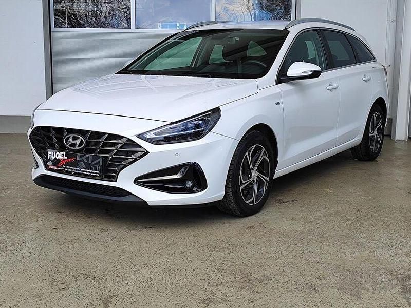 Gebraucht Hyundai i30 160 PS (117 kW) 2023 Weiß Kombi
