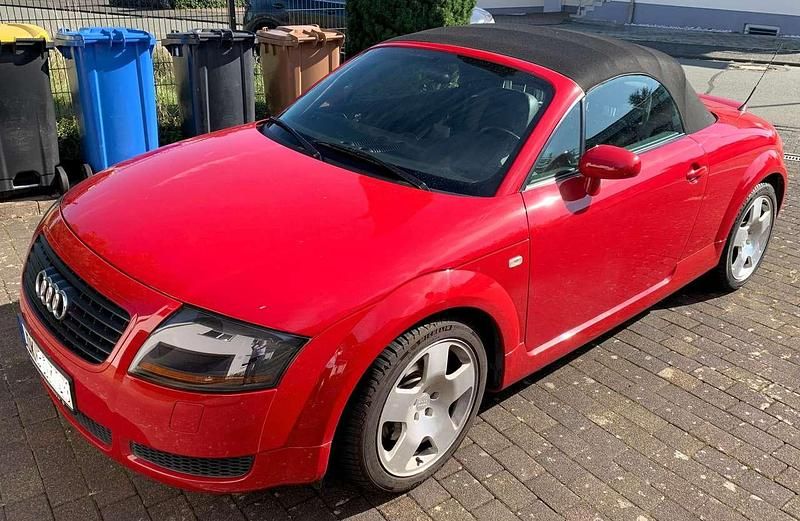 Gebraucht Audi TT Roadster 179 PS (131 kW) 2000 Rot Cabrio