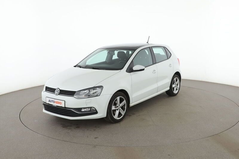 Weiß Gebraucht 2016 VW Polo Comfortline Limousine | 8.290 € (Guter Preis) - Bild 1/4