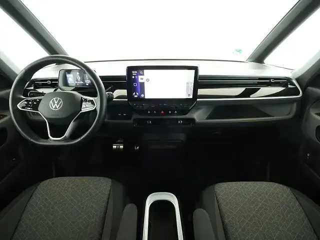 Używany VW ID. Buzz Pro 150 kW (204 KM) 2023 Biały Minivan