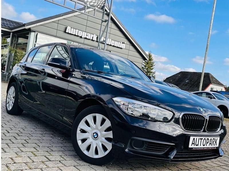 Schwarz Gebraucht 2018 BMW 118 Sport Line Kleinwagen | 17.700 € (Guter Preis) - Bild 1/4