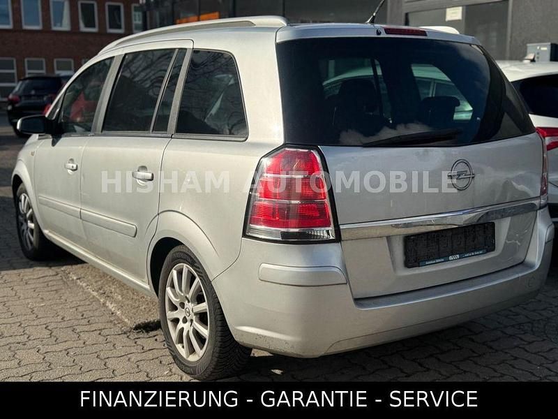Gebraucht Opel Zafira Edition 94 PS (69 kW) 2007 Silber Van / Kleinbus