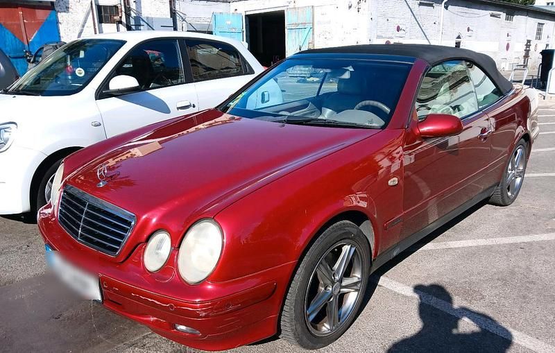 Rot Gebraucht 1999 Mercedes CLK320 Cabrio | 2.200 € (Guter Preis) - Bild 1/4