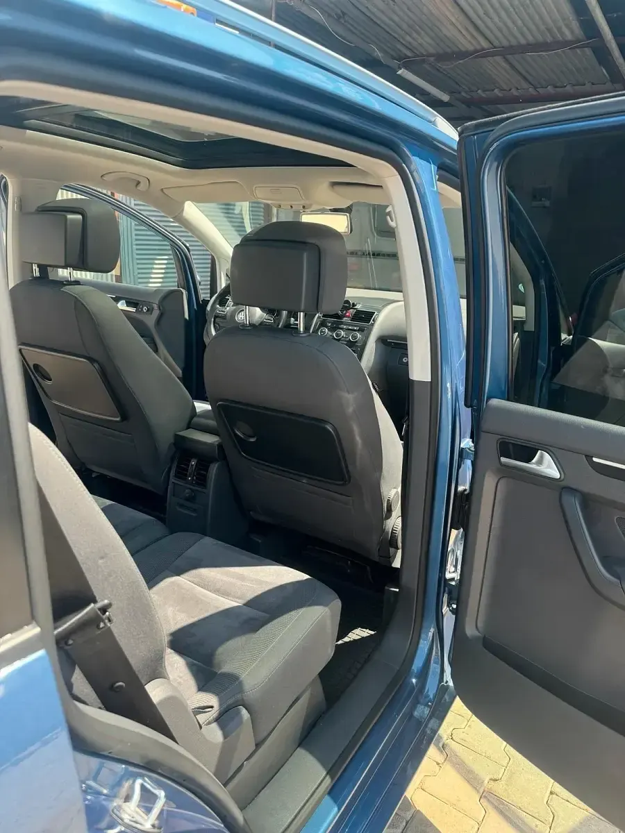 Gebraucht VW Touran 170 PS (125 kW) 2012 Blau Van / Kleinbus