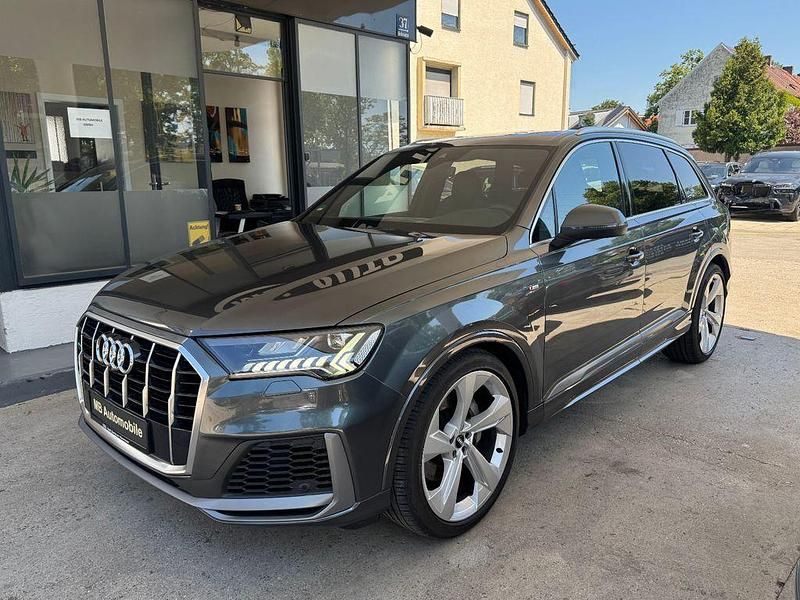 Grau Gebraucht 2020 Audi Q7 S-Line SUV | 61.900 € (Etwas zu teuer) - Bild 1/4