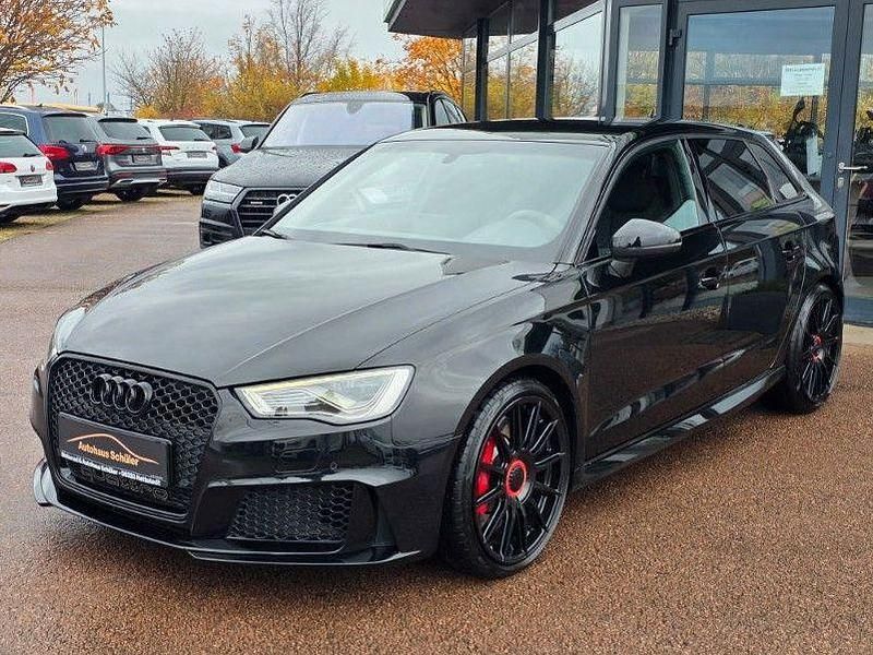 Schwarz Gebraucht 2016 Audi RS3 Sportback Ambiente Kleinwagen | 34.970 € (Fairer Preis) - Bild 1/4