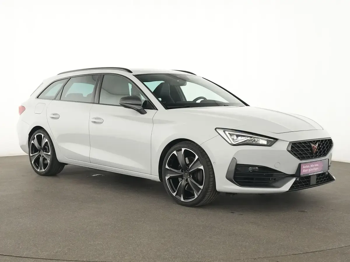 Second-hand Cupra Leon VZ 310 CP (228 kW) 2022 Alb Berlinǎ
