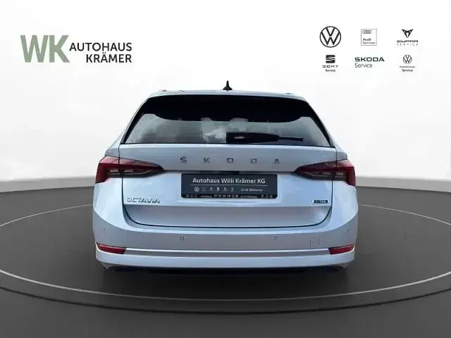 Gebraucht Skoda Octavia Style 150 PS (110 kW) 2022 Silber Kombi