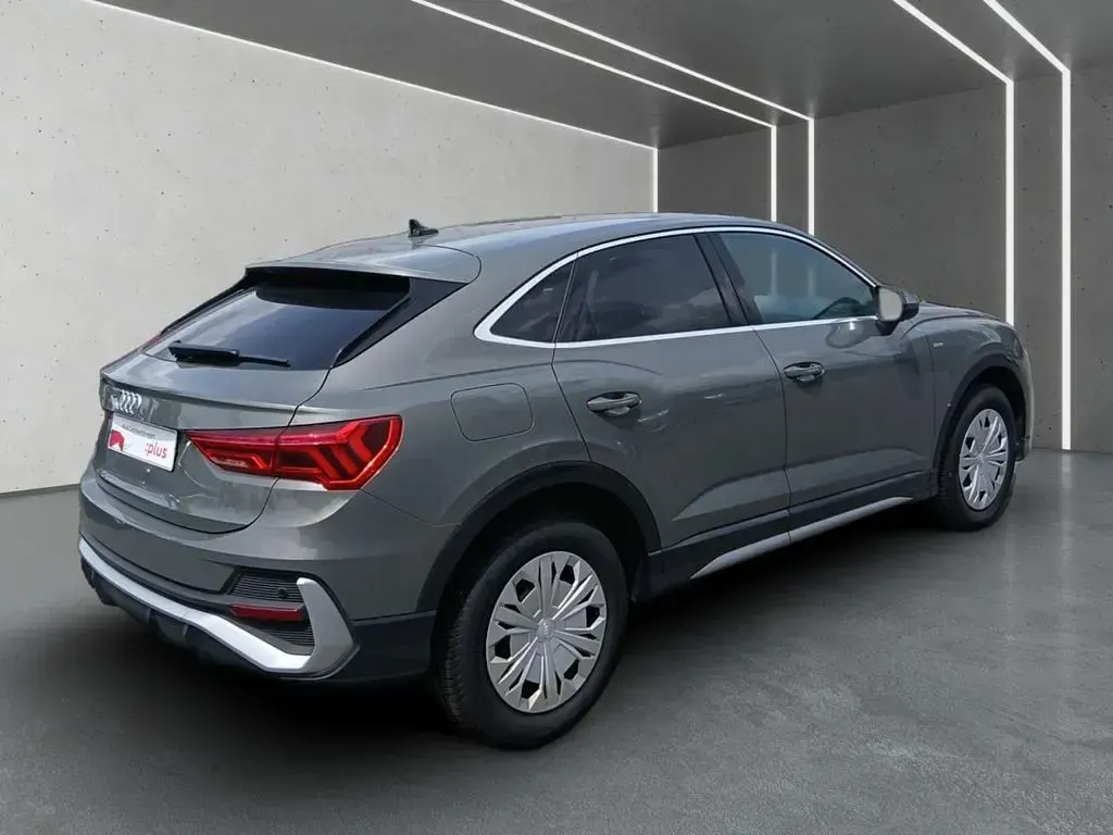 Gebraucht Audi Q3 Sportback Ambiente 150 PS (110 kW) 2025 Chronosgrau metallic SUV