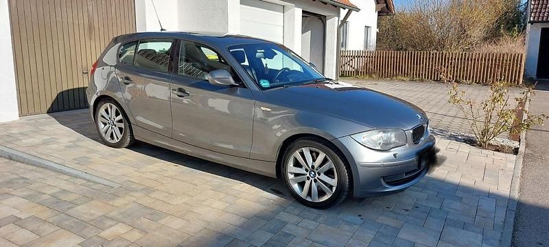 Gebraucht BMW 123 Performance 204 PS (150 kW) 2010 Grau Kleinwagen