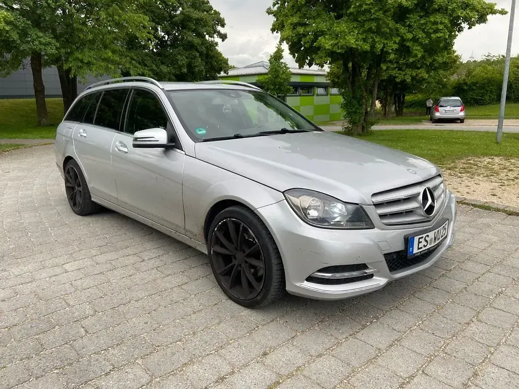 Gebraucht Mercedes C220 170 PS (125 kW) 2012 Silber Limousine