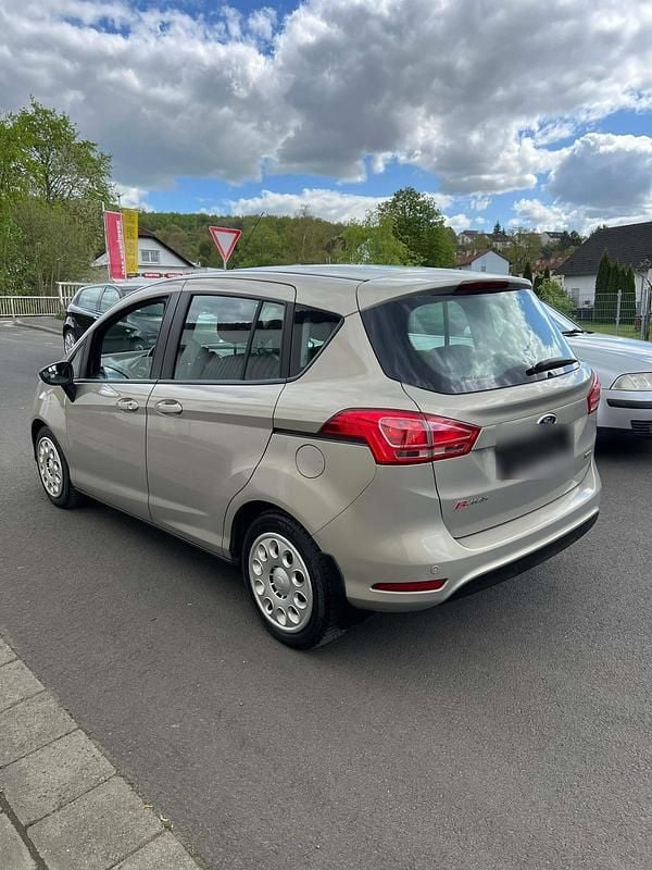 Usata Ford B-MAX 101 CV (74 kW) 2014 Beige Monovolume