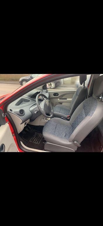 Gebraucht Renault Twingo Authentique 58 PS (42 kW) 2010 Rot Kleinwagen