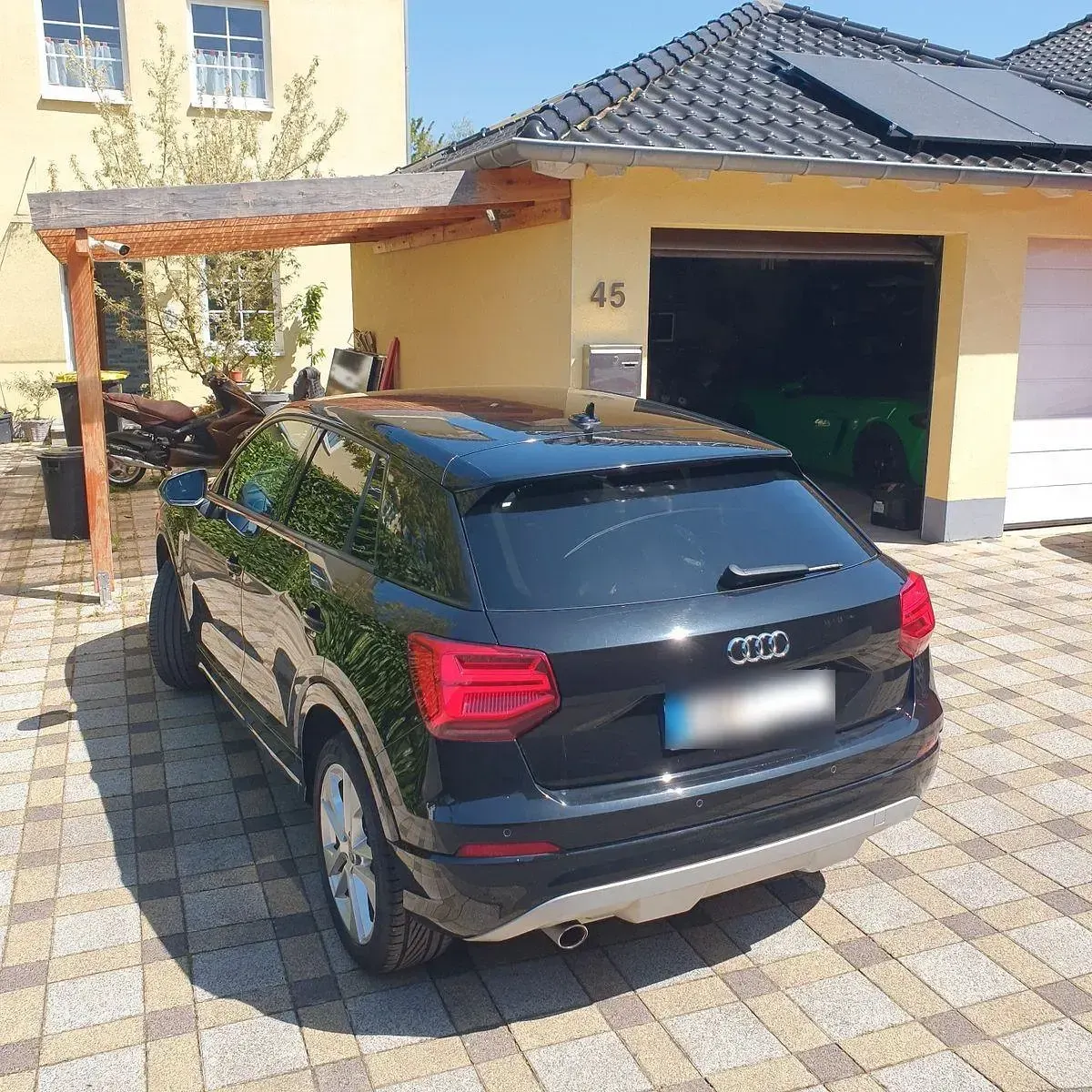 Gebraucht Audi Q2 Design 116 PS (85 kW) 2016 Schwarz SUV