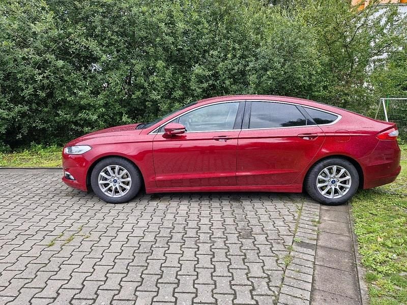 Rot Gebraucht 2016 Ford Mondeo Limousine | 10.950 € (Fairer Preis) - Bild 1/4