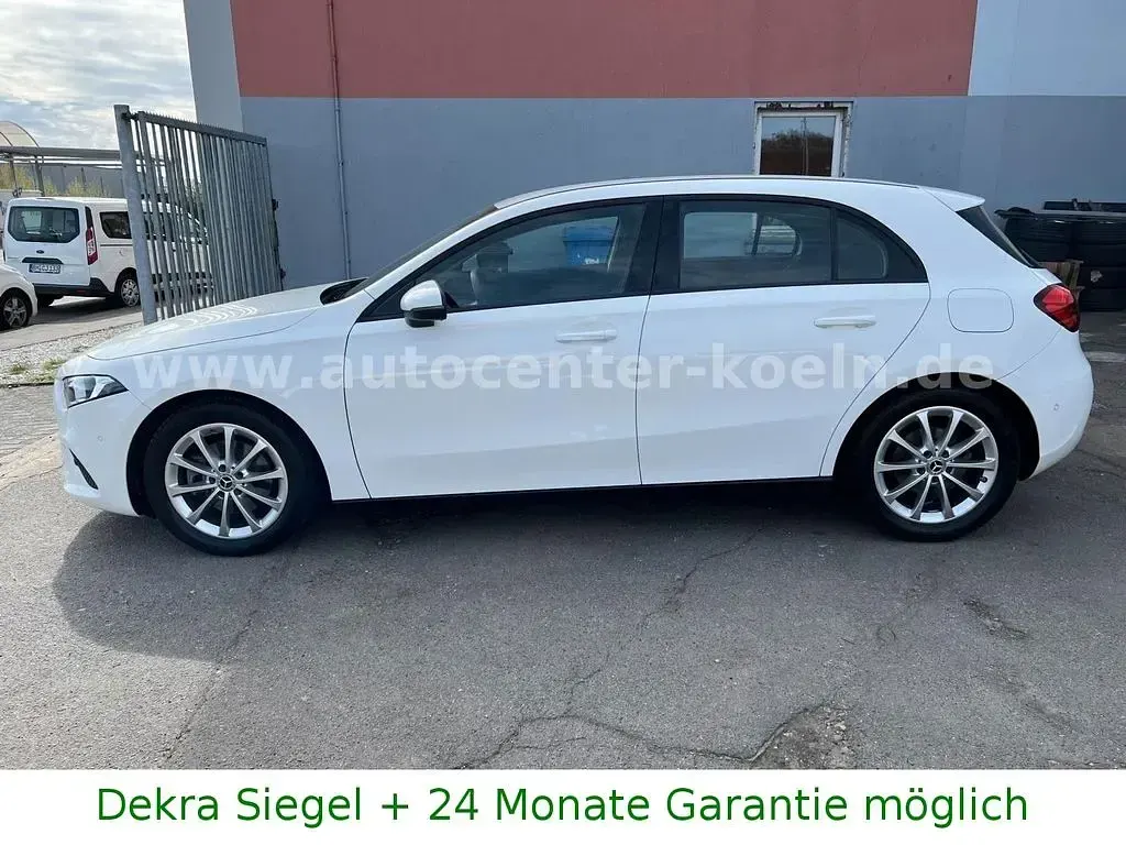 Gebraucht Mercedes A200 163 PS (119 kW) 2024 Weiß Limousine