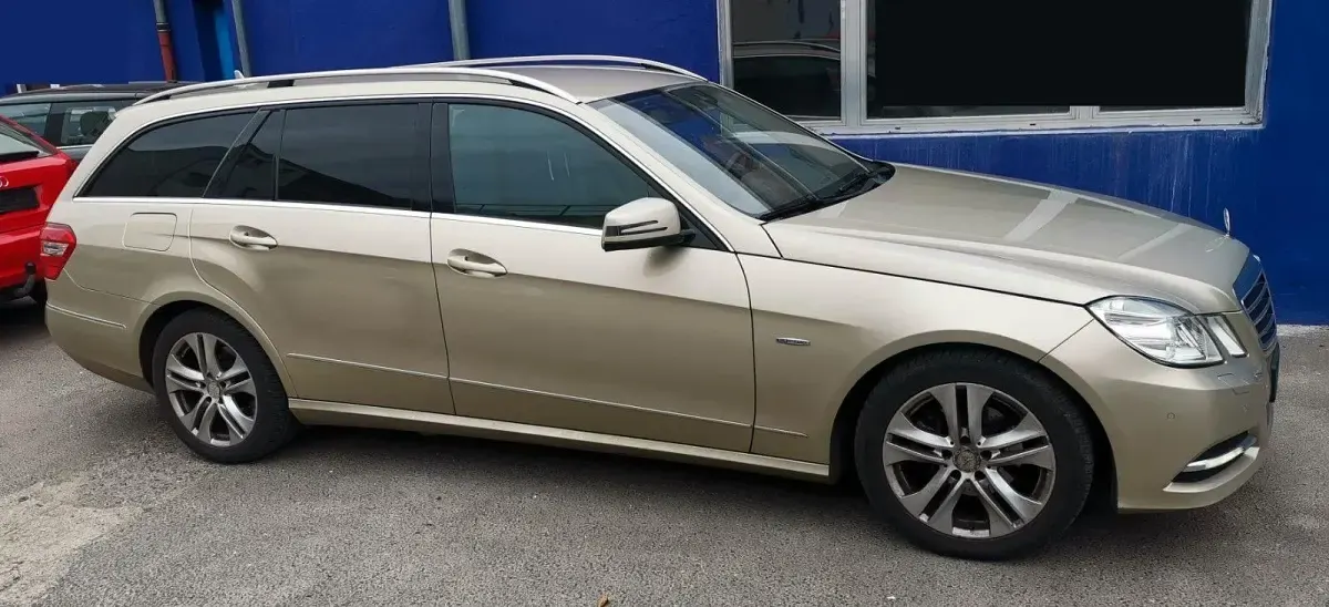 Gebraucht Mercedes E220 Avantgarde 136 PS (100 kW) 2012 Gold Kombi