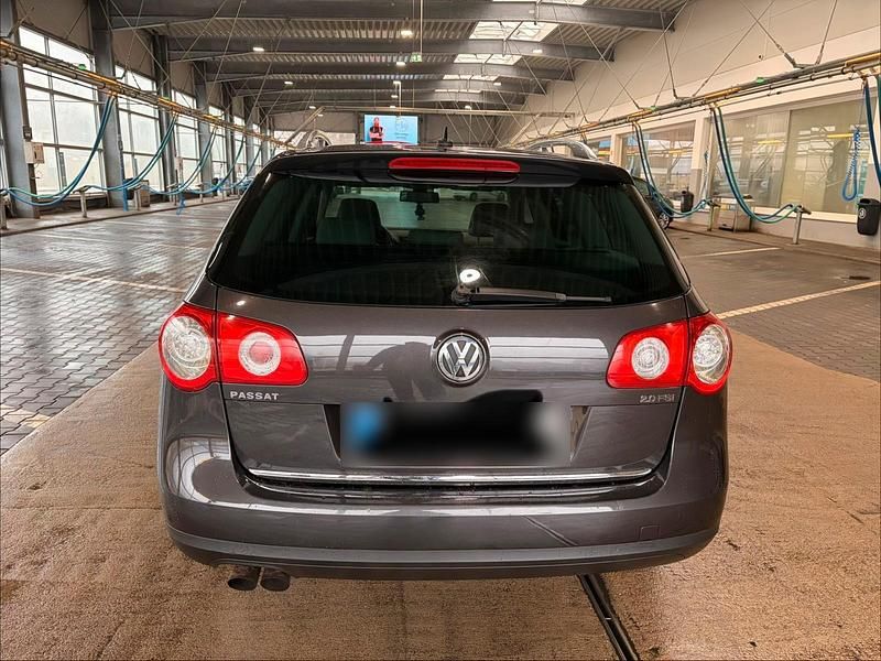 Gebraucht VW Passat 150 PS (110 kW) 2006 Braun Kombi
