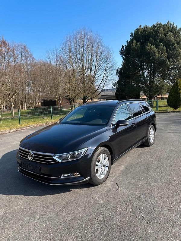 Gebraucht VW Passat R 150 PS (110 kW) 2016 Schwarz Kombi
