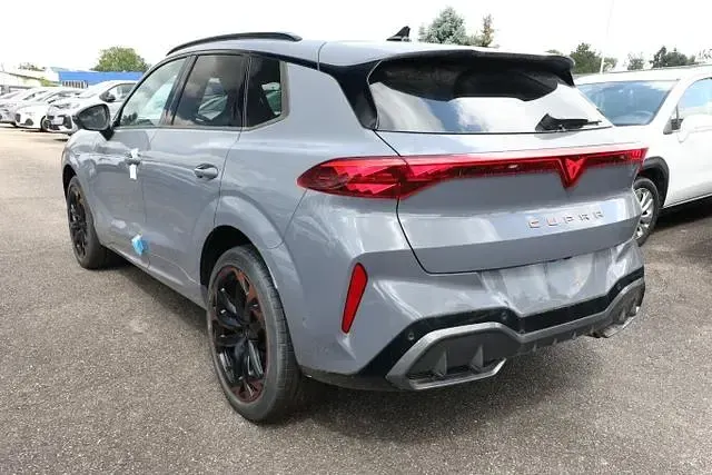Neu Cupra Terramar VZ 265 PS (194 kW) 2026 Graphene grau graphene grau SUV