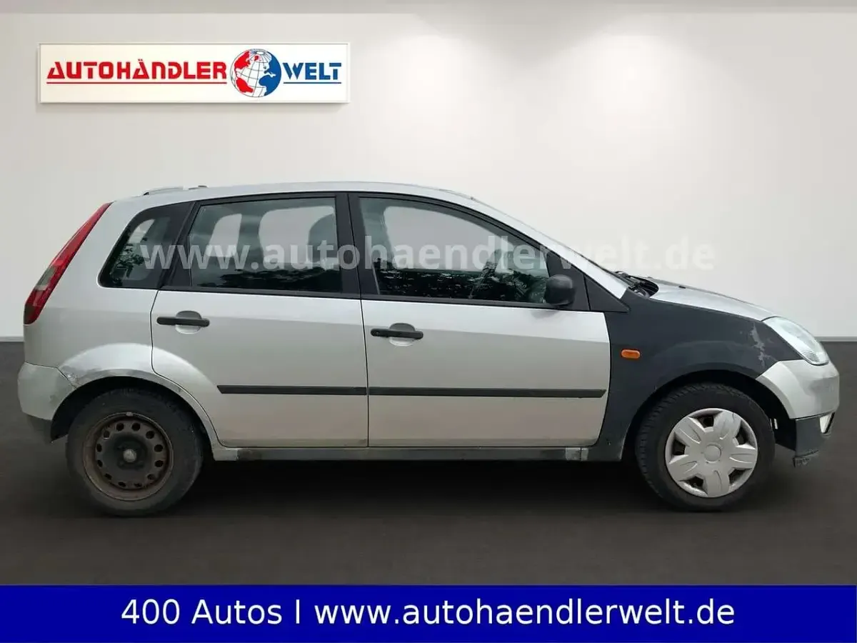 Gebraucht Ford Fiesta 80 PS (58 kW) 2005 Silber Kleinwagen