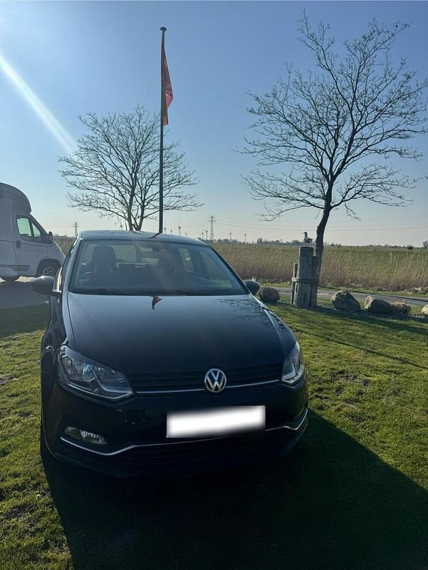 Gebraucht VW Polo 75 PS (55 kW) 2014 Schwarz Limousine