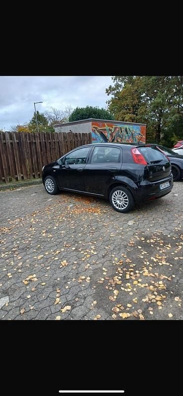 Schwarz Gebraucht 2009 Fiat Grande Punto Kleinwagen | 1.500 € (Guter Preis) - Bild 1/4