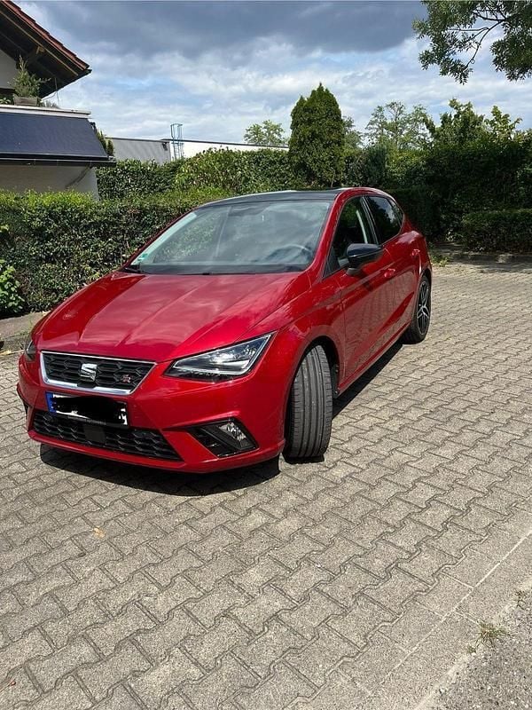 Rot Gebraucht 2019 Seat Ibiza FR Kleinwagen | 16.500 € (Fairer Preis) - Bild 1/4
