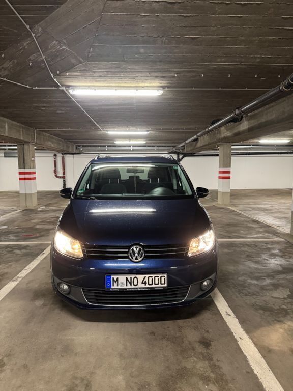 Blau Gebraucht 2011 VW Touran Highline Van / Kleinbus | 5.000 € (Superpreis) - Bild 1/4