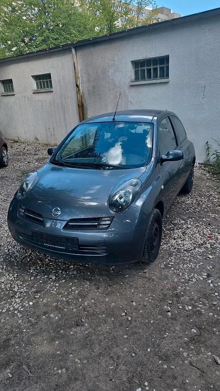 Grau Gebraucht 2005 Nissan Micra Kleinwagen | 749 € (Guter Preis) - Bild 1/4