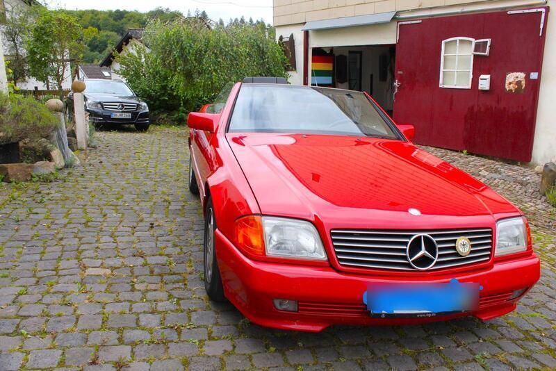 Rot Gebraucht 1992 Mercedes SL300 Cabrio | 15.999 € - Bild 1/4