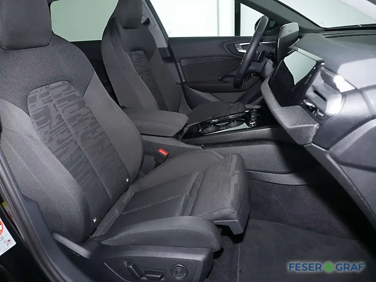 Gebraucht Audi A5 Sport 204 PS (150 kW) 2025 Mythosschwarz metallic Kombi