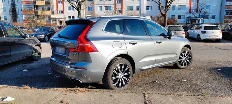 Usado Volvo XC60 254 HP (186 kW) 2017 Cinzento SUV