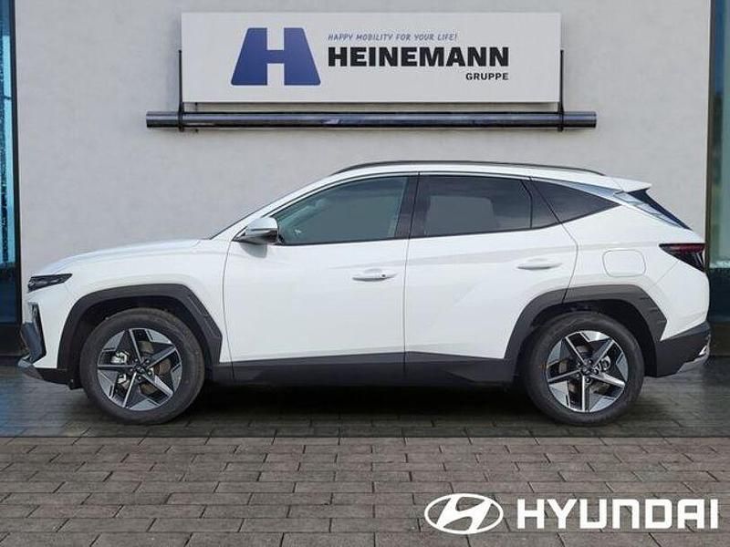 Atlas white Neu 2025 Hyundai Tucson Trend SUV | 33.990 € (Superpreis) - Bild 1/3