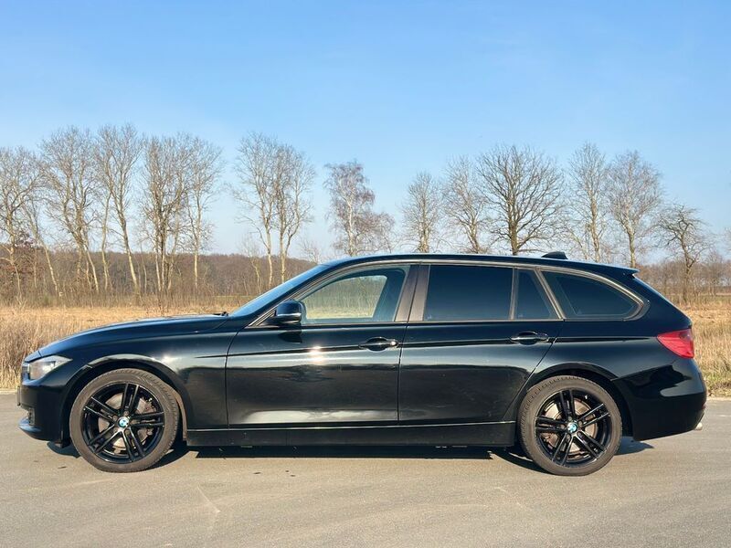 Gebraucht BMW 330 258 PS (189 kW) 2014 Schwarz Kombi
