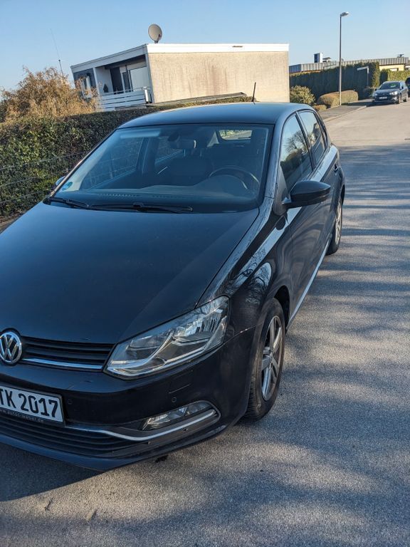 Schwarz Gebraucht 2014 VW Polo Comfortline Kleinwagen | 7.199 € (Guter Preis) - Bild 1/4