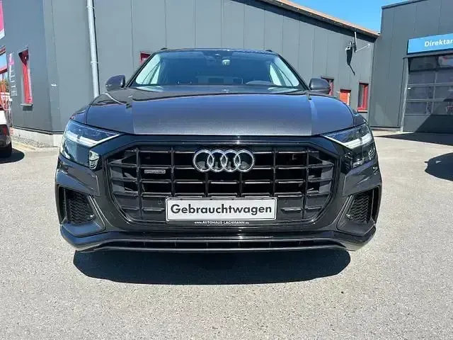 Gebraucht Audi Q8 S-Line 286 PS (210 kW) 2019 Andere SUV