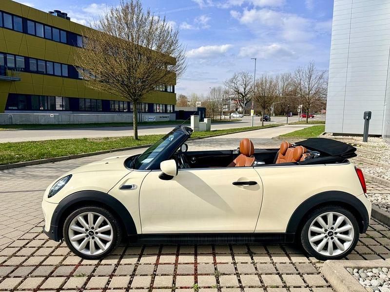 Gebraucht Mini Cooper Cabriolet 136 PS (100 kW) 2021 Weiß Cabrio