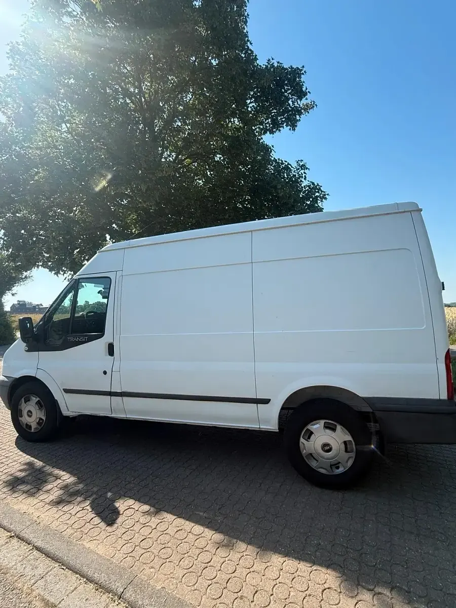 Gebraucht Ford Transit 155 PS (114 kW) 2013 Weiß Van / Kleinbus