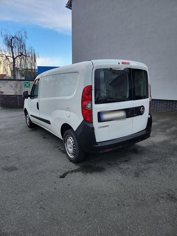 Gebraucht Opel Combo 2018 Weiß Van / Kleinbus