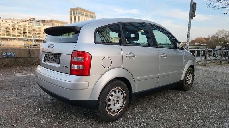 Gebraucht Audi A2 61 PS (44 kW) 2004 Silber Kleinwagen