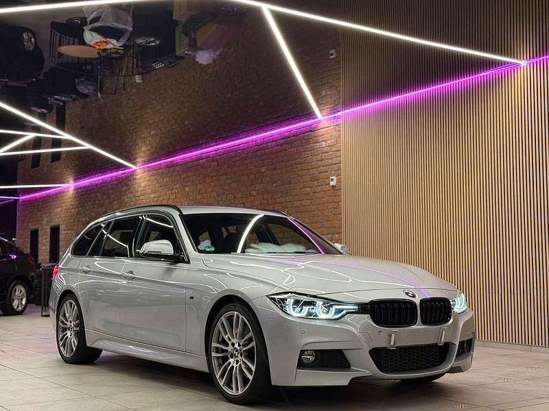Silber Gebraucht 2017 BMW 330 M Sport Kombi | 24.999 € (Fairer Preis) - Bild 1/4