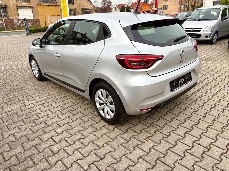 Gebraucht Renault Clio V 91 PS (66 kW) 2021 Silber Kleinwagen