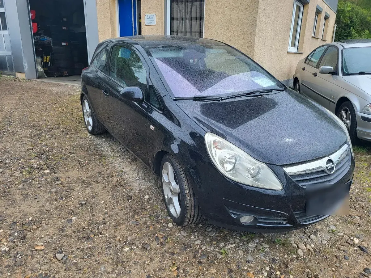 Gebraucht Opel Corsa 90 PS (66 kW) 2008 Schwarz Kleinwagen