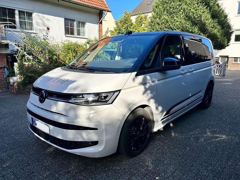 Gebraucht VW Multivan Edition 150 PS (110 kW) 2023 Van