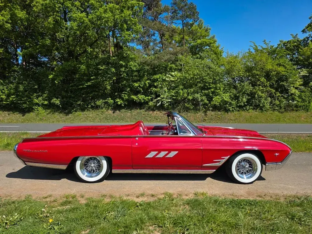 Gebraucht Ford V8 300 PS (220 kW) 1963 Rot Cabrio