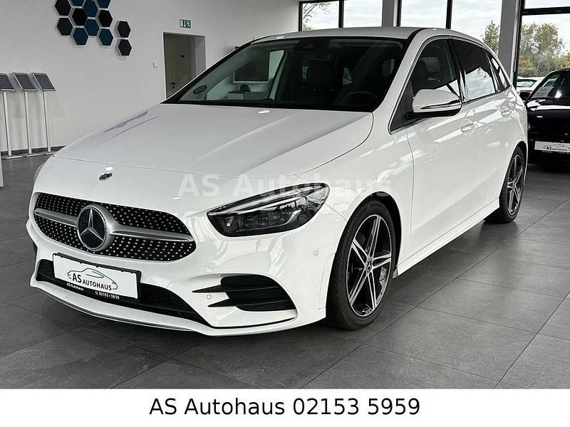 Gebraucht Mercedes B200 AMG line 150 PS (110 kW) 2021 Weiß Van / Kleinbus