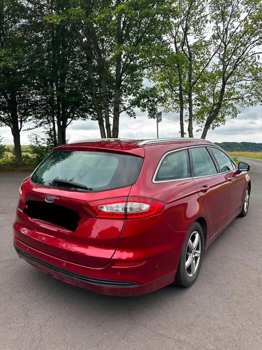 Gebraucht Ford Mondeo 150 PS (110 kW) 2016 Rot Kombi