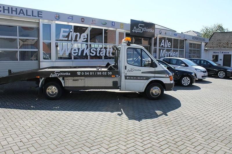 Weiß Gebraucht 2016 BMW X1 SUV | 15.950 € (Guter Preis) - Bild 1/4