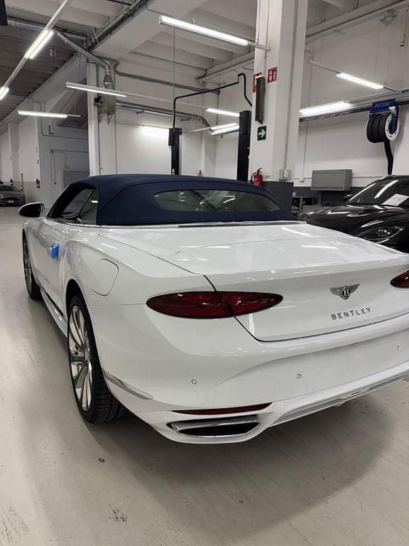 Neu Bentley Continental Mulliner 782 PS (575 kW) 2026 Weiß Cabrio